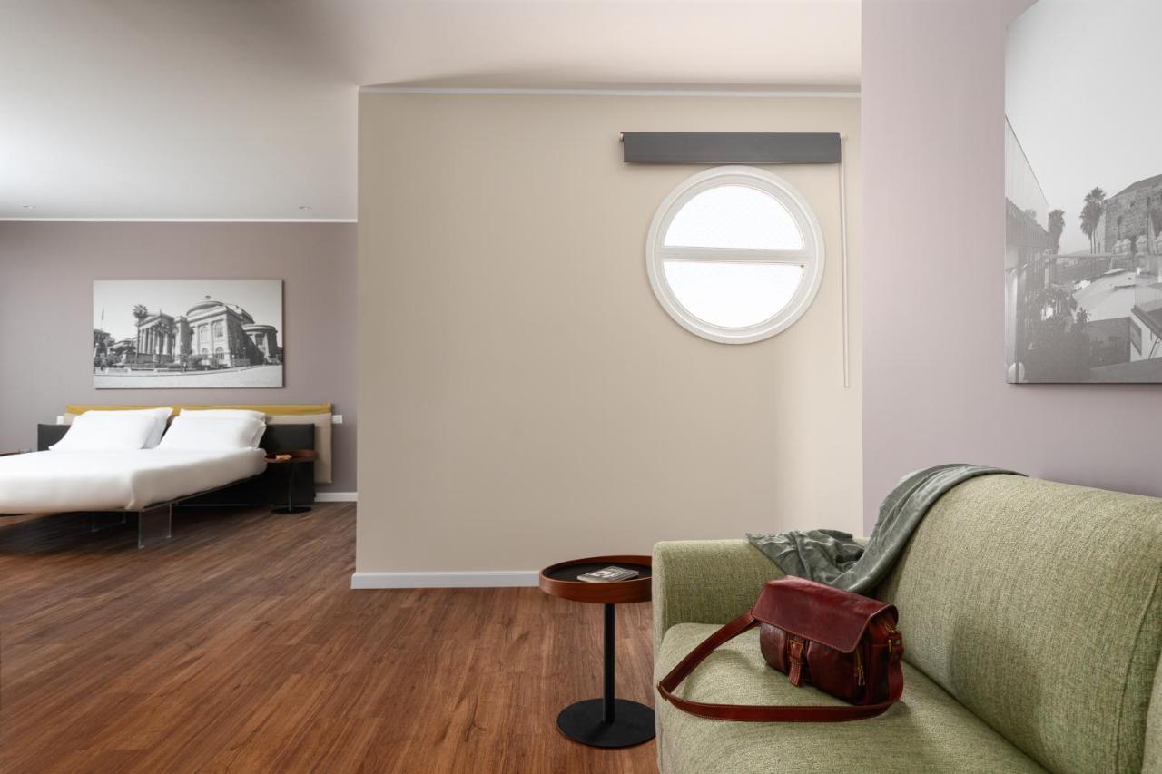 Suite Al Centro Di Palermo Con Terrazza Privata Bagian luar foto