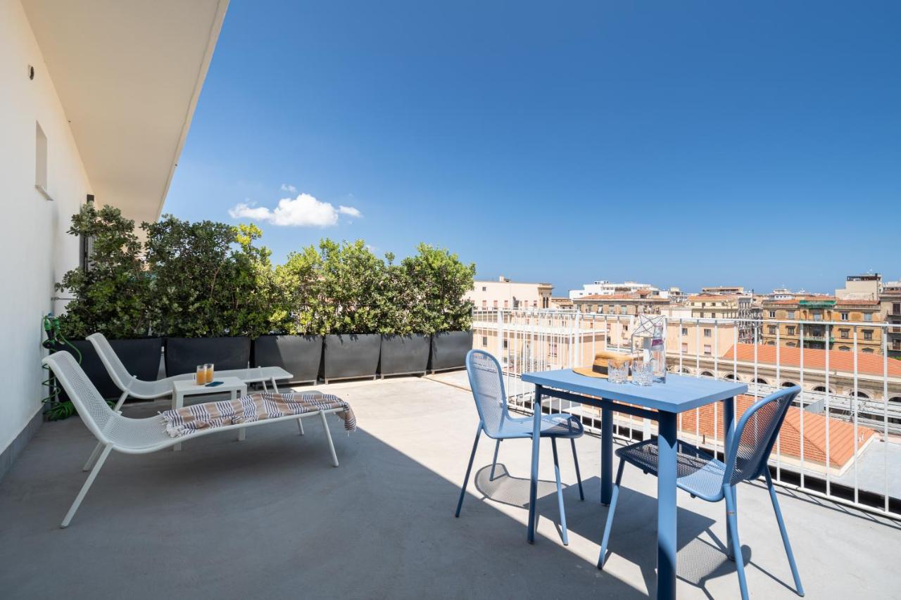 Suite Al Centro Di Palermo Con Terrazza Privata Bagian luar foto